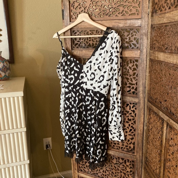 Self-portrait Leopard Printed Mini Dress - Picture 5 of 5